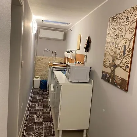 Iris Apartament *